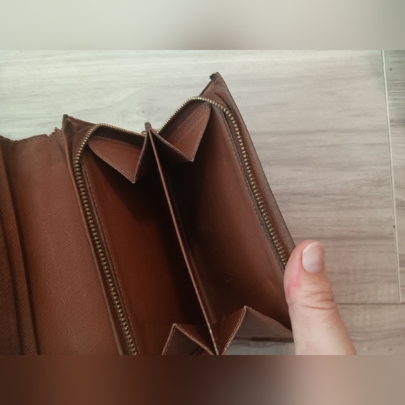 Louis Vuitton Monogram Tresor Bifold Wallet - Picture 6 of 9